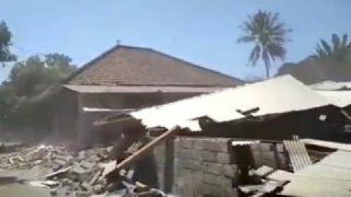 LOMBOK EARTHQUAKE: STRONG TREMORS SHAKE INDONESIAN ISLAND