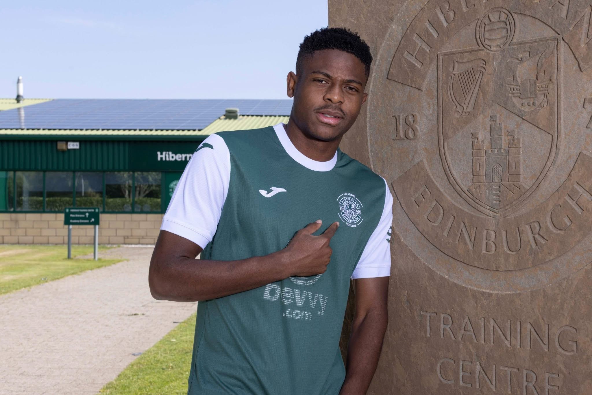 Miguel Chaiwa Signs with Hibernian FC for €800,000